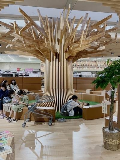 富山県初のTSUTAYA BOOKSTORE が誕生 「TSUTAYA BOOKSTORE 藤の木店